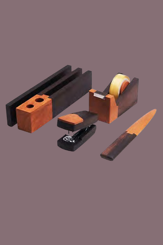 Vintage Magno Desktop Accessories