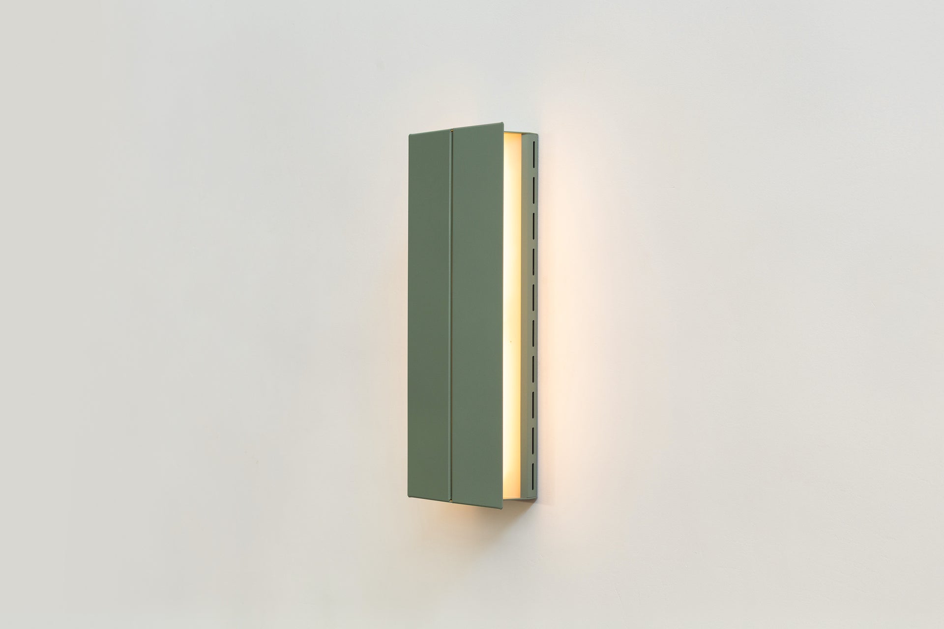 Ada Sconce 17 - Agave