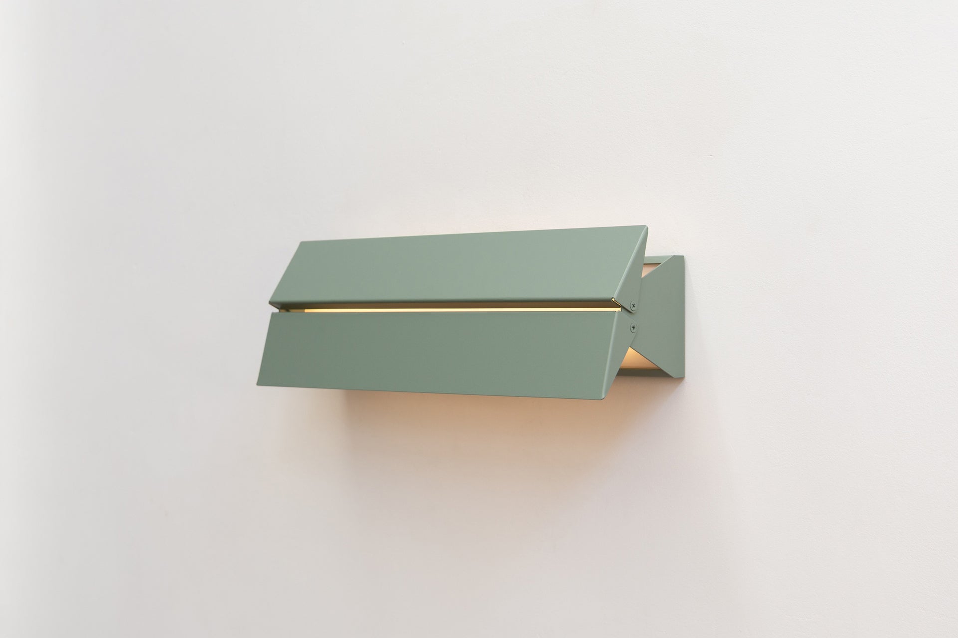 Ada Sconce 17 - Agave