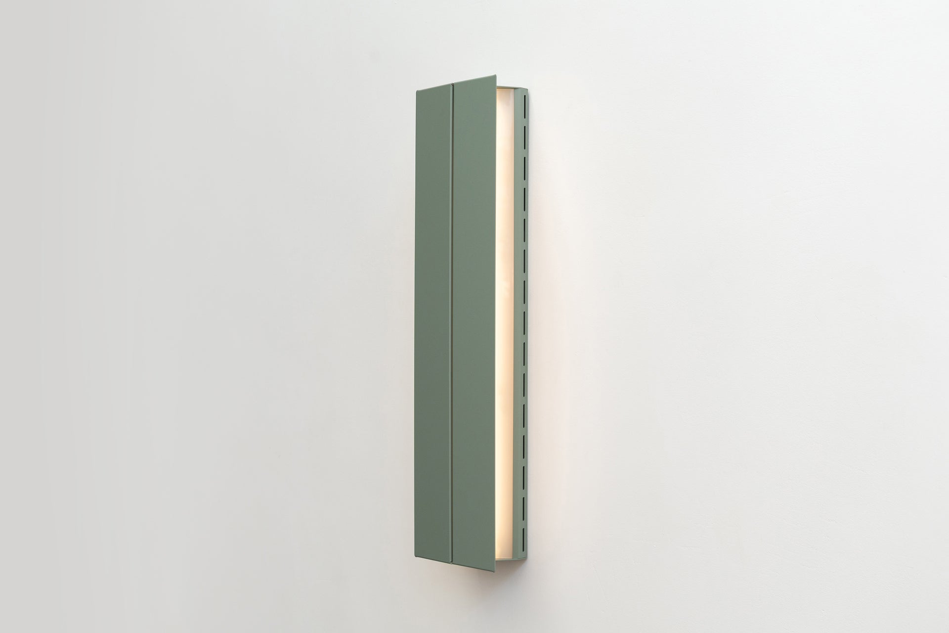 Ada Sconce 25 - Agave
