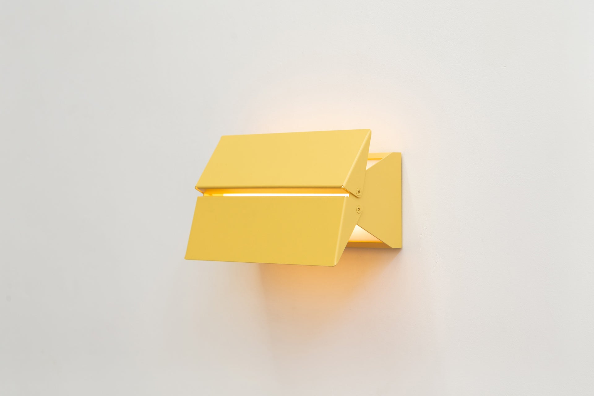 Ada Sconce 9 - Beeswax