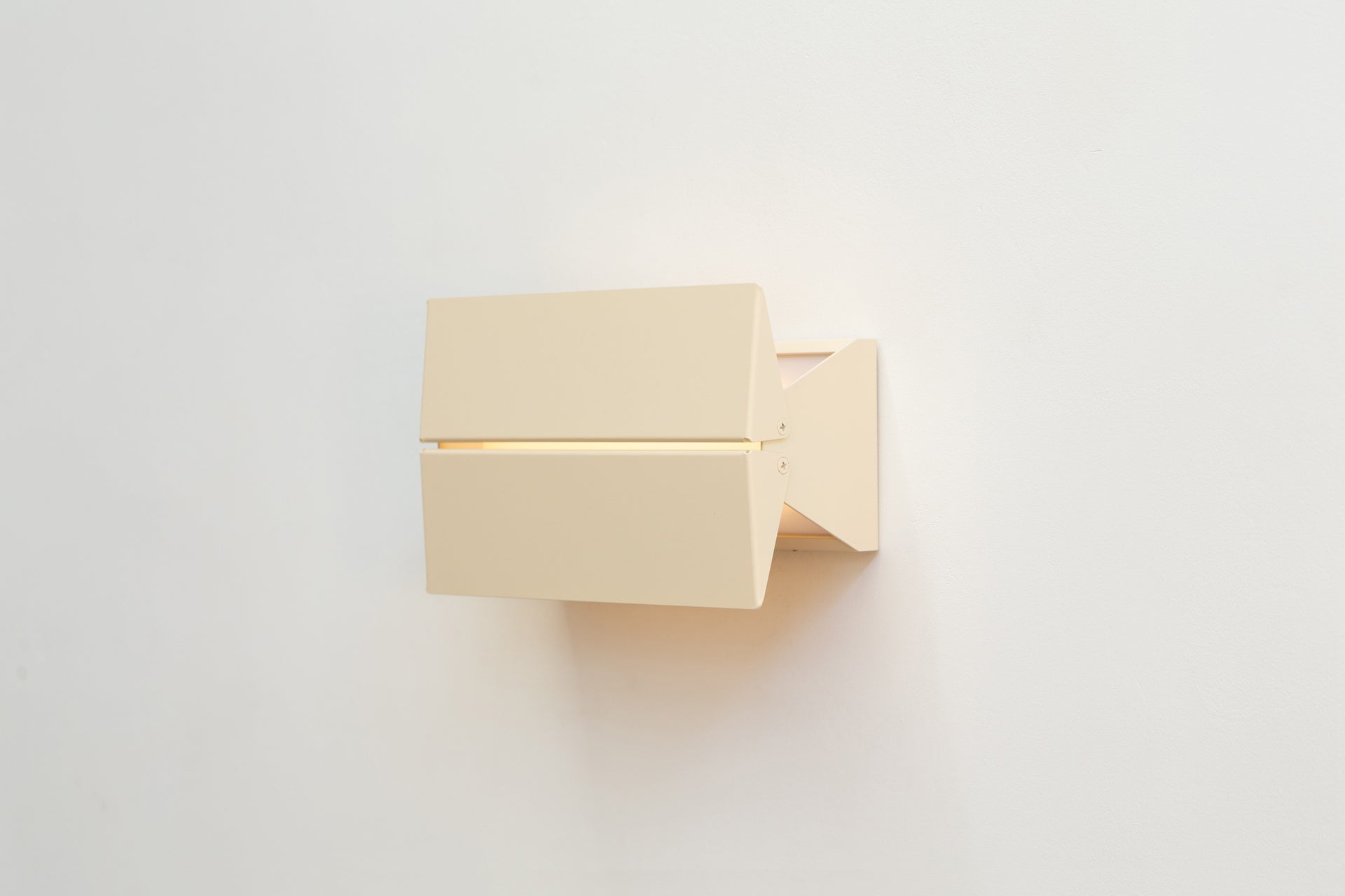 Ada Sconce 9 - Canvas