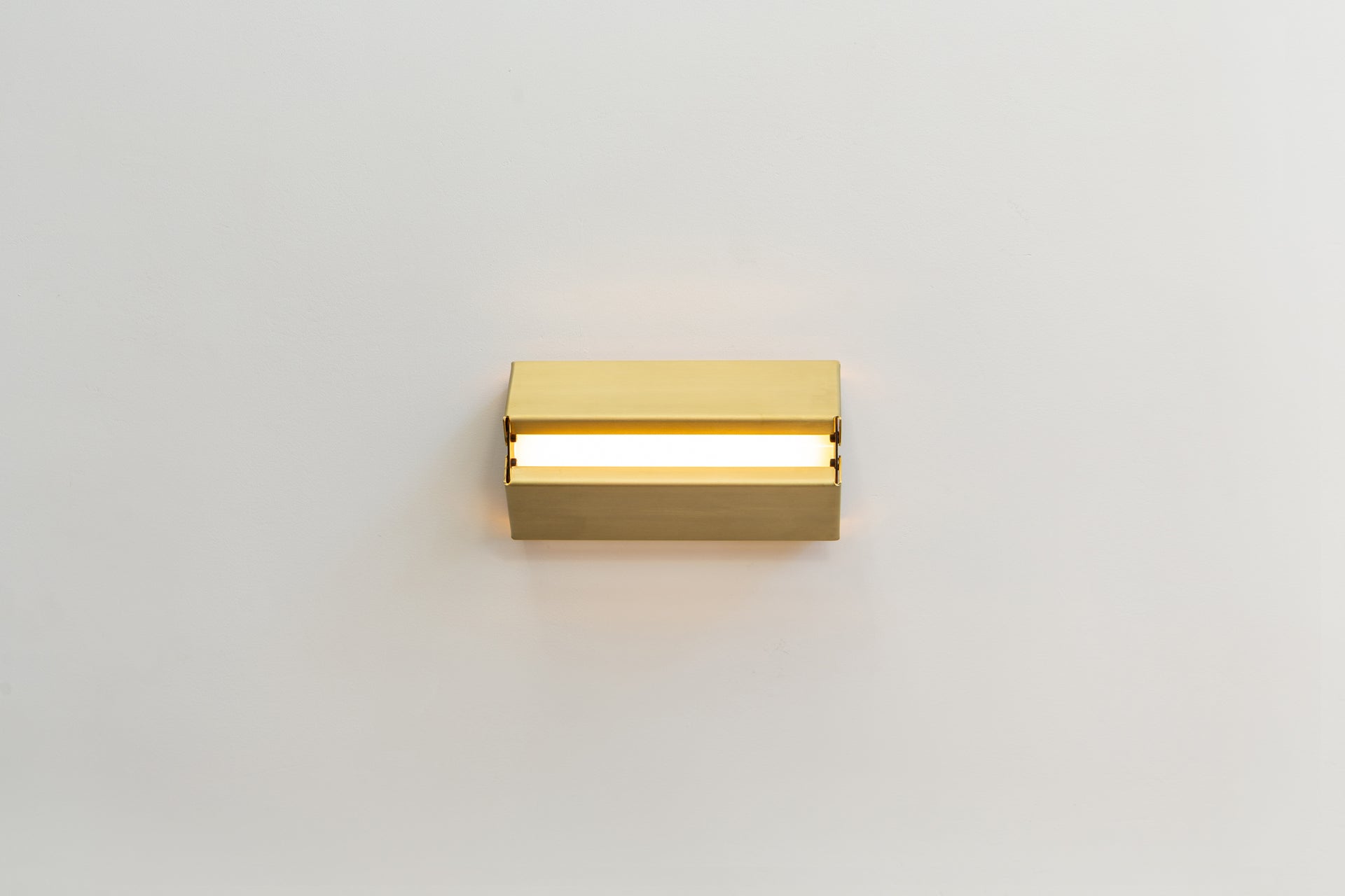 Ada Waxed Brass Sconce - 9"