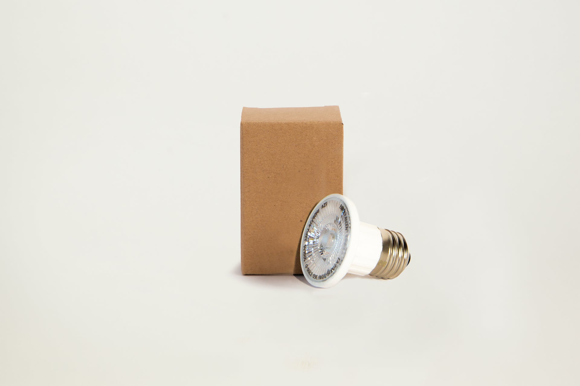 PAR16 LED 3000K Bulb - PAR16 LED 3000K Bulb
