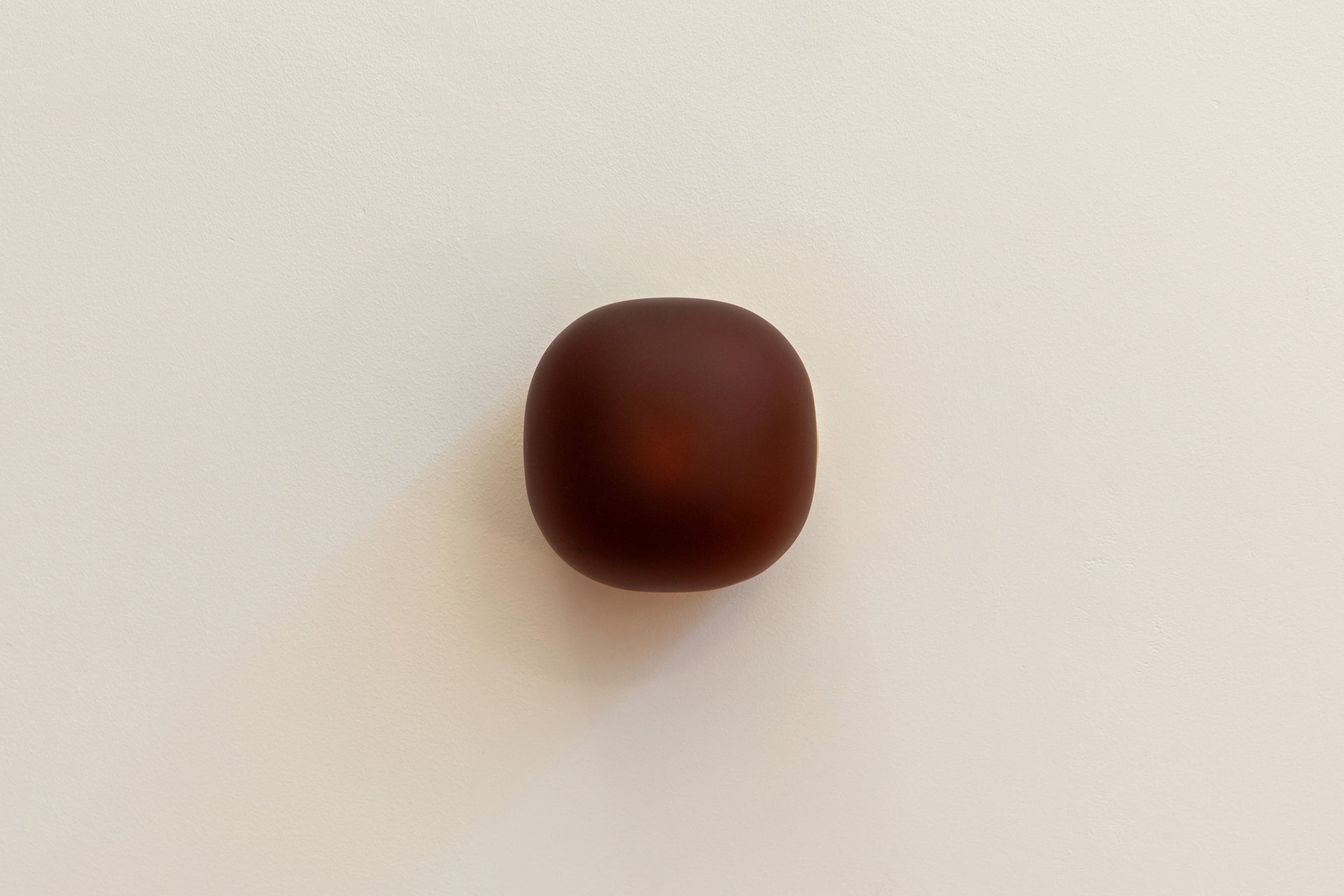 Pearl Amber - Seamless - Damp (Indoor/Covered Outdoor)