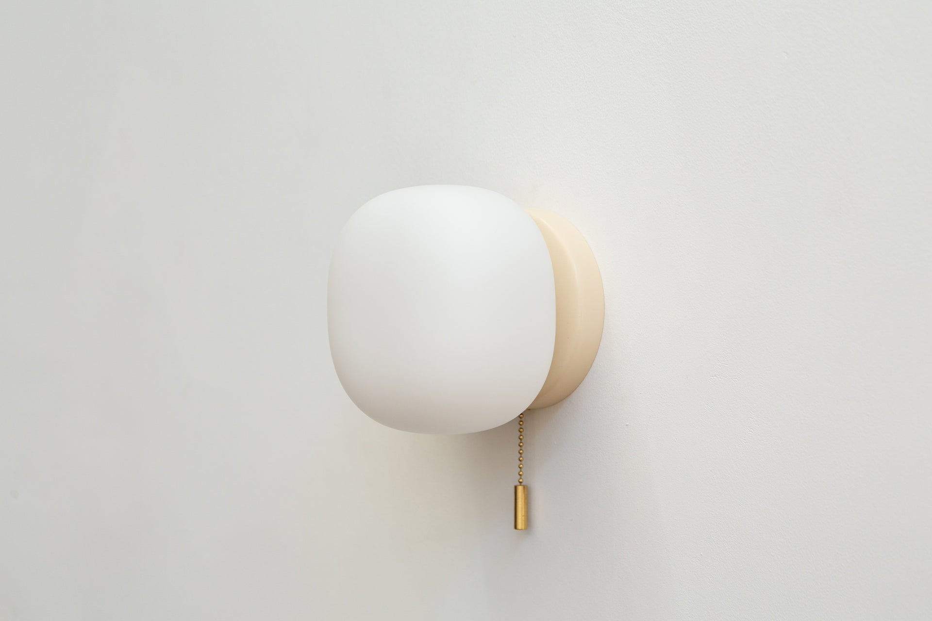 Pearl Pull Chain - 6" ADA,Canvas