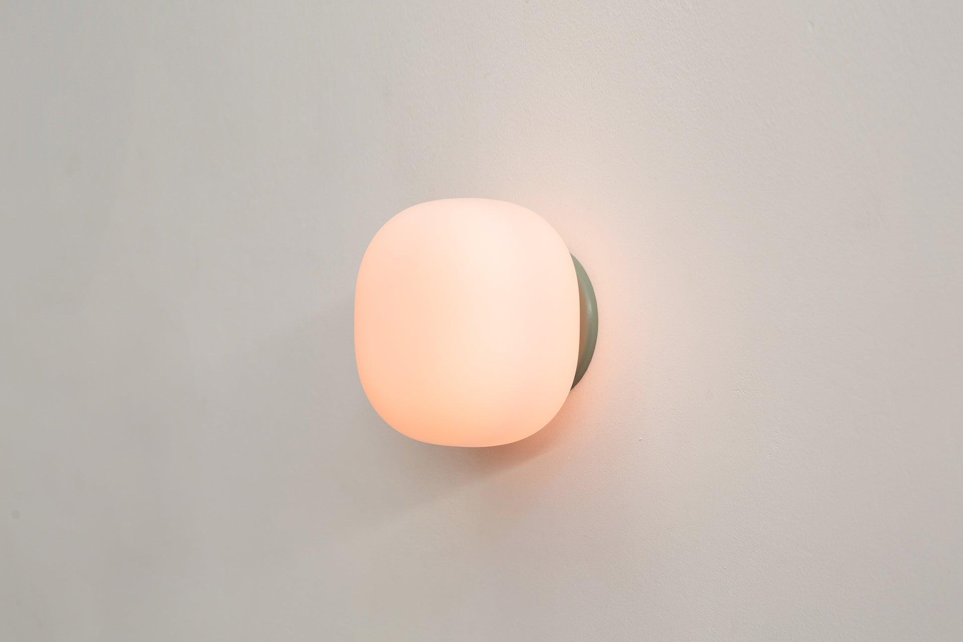 Pearl Sconce - 6" ADA,3.5",Agave