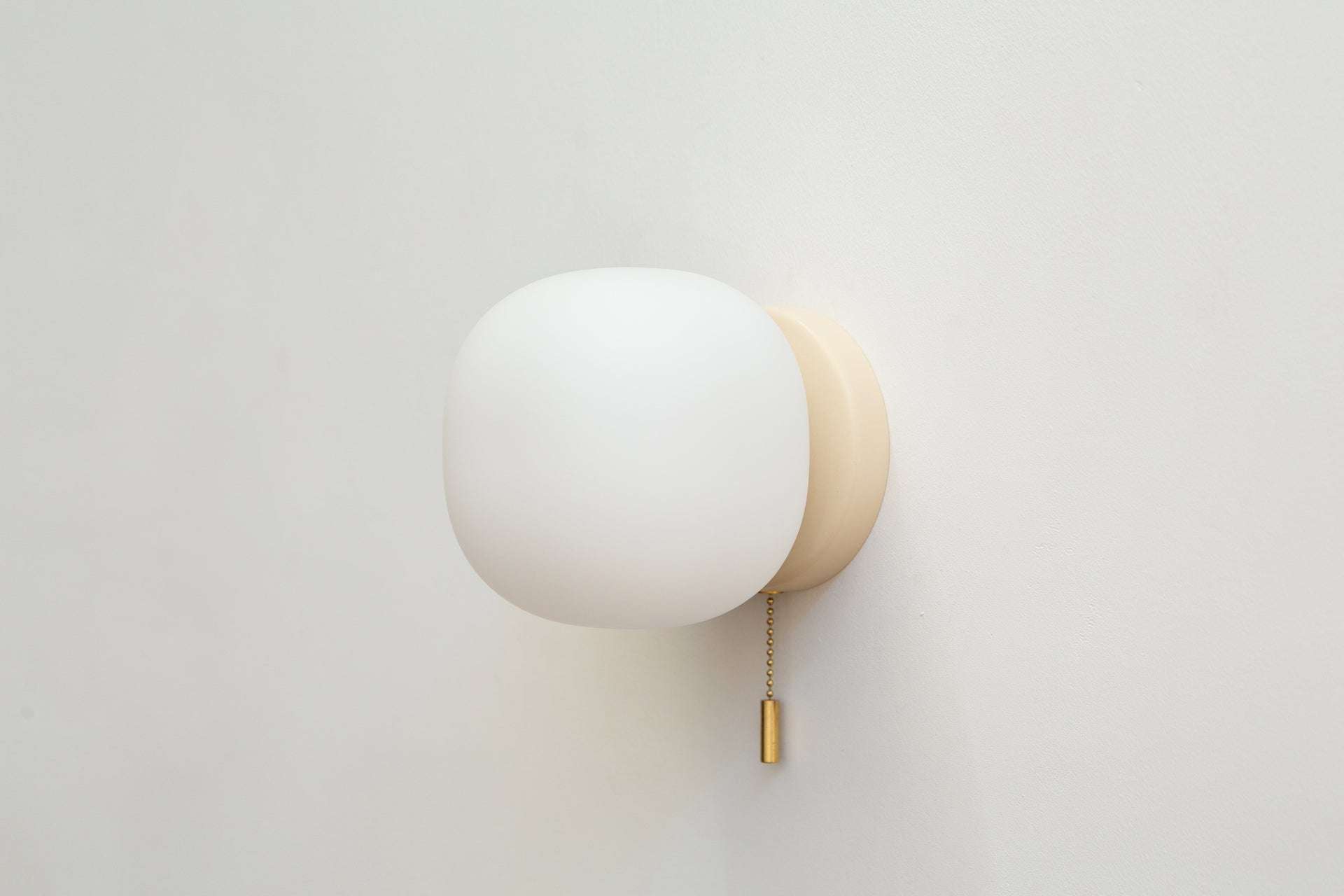 Pearl Pull Chain - 6",Canvas