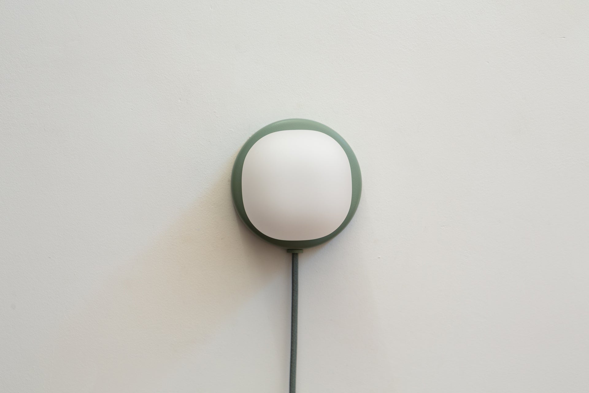 Pearl Sconce Plug-In - 4",Agave