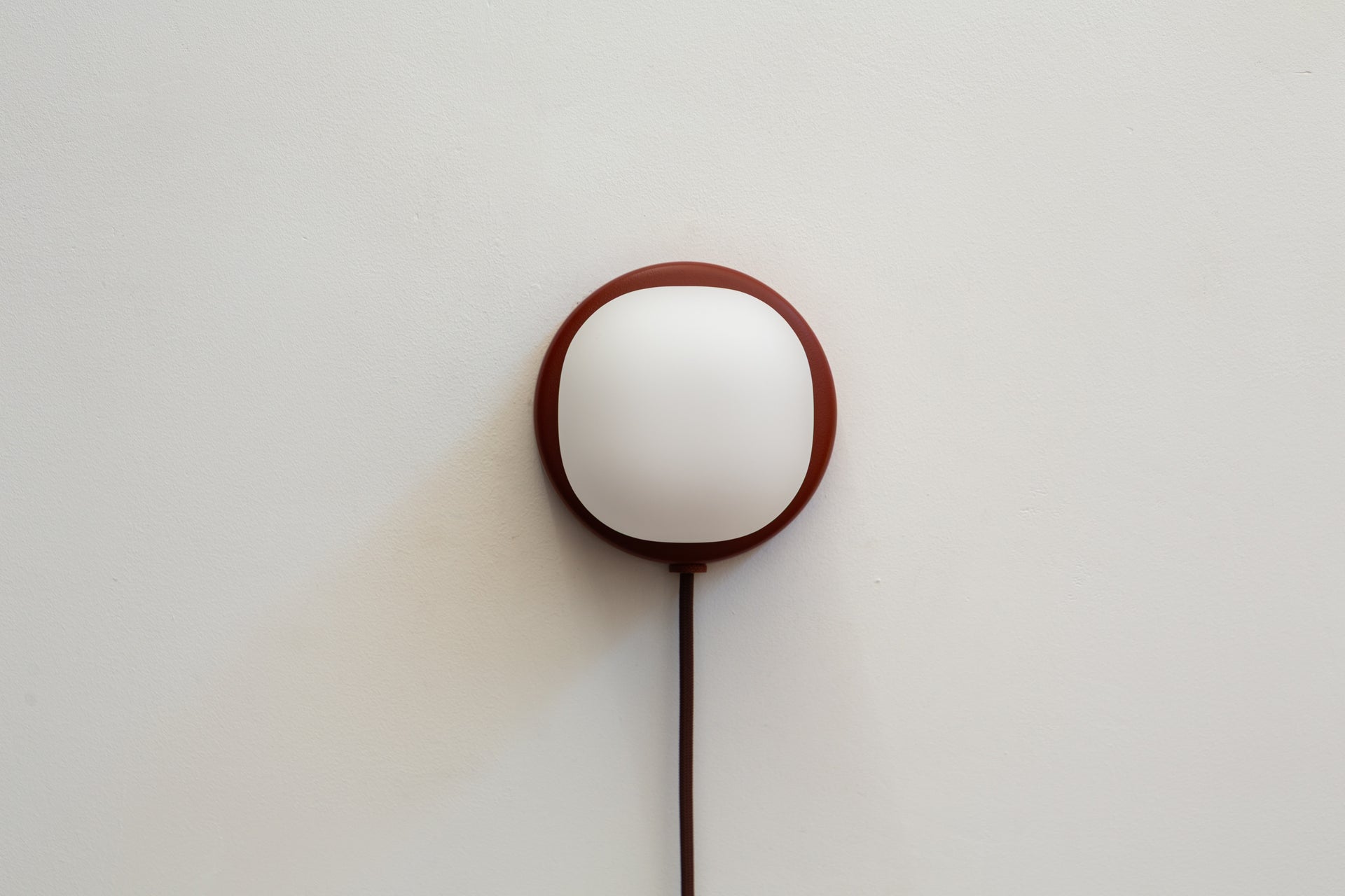 Pearl Sconce Plug-In - 4",Brick