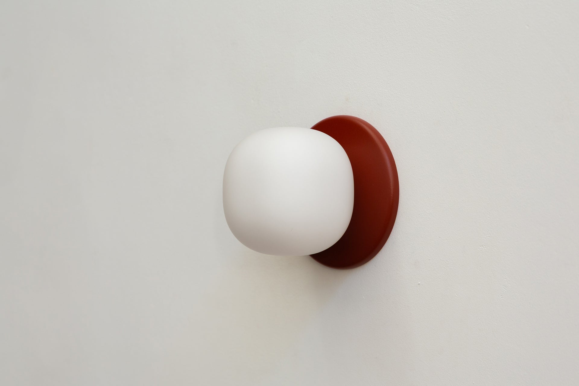 Pearl Sconce - 4",4.5",Brick
