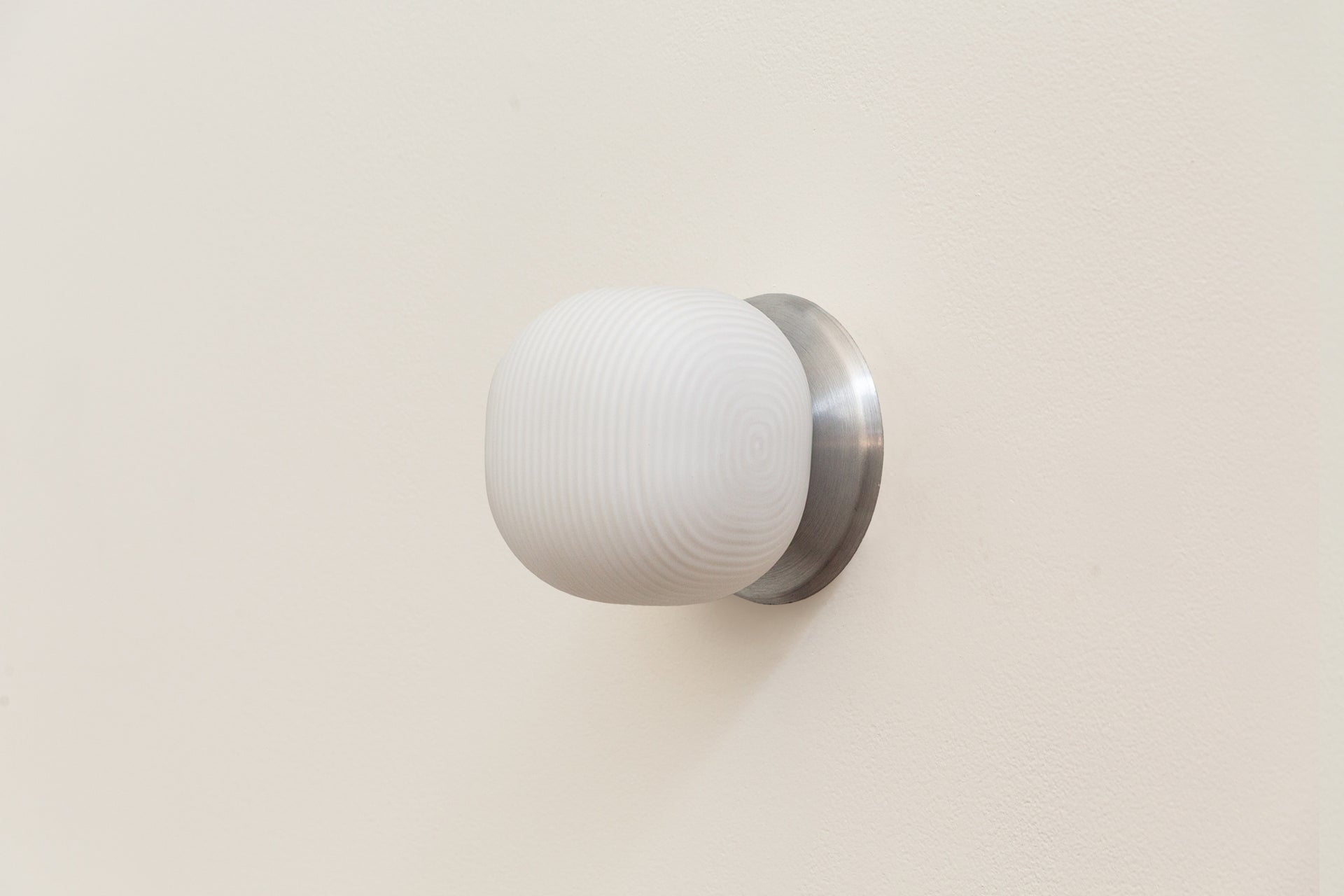 Pearl Sconce - 4" Reeded,3.5",Aluminum