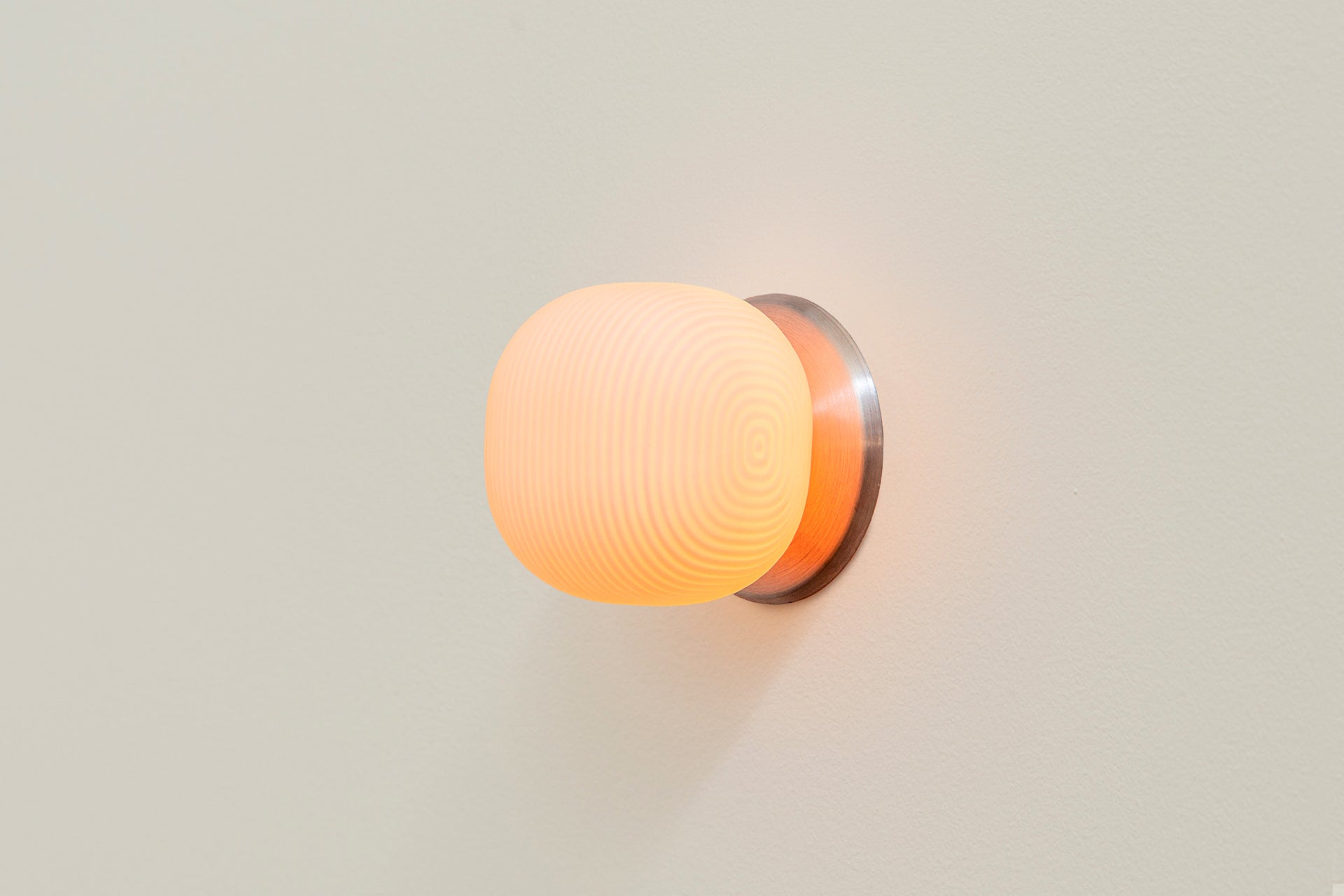 Pearl Sconce - 4" Reeded,3.5",Aluminum