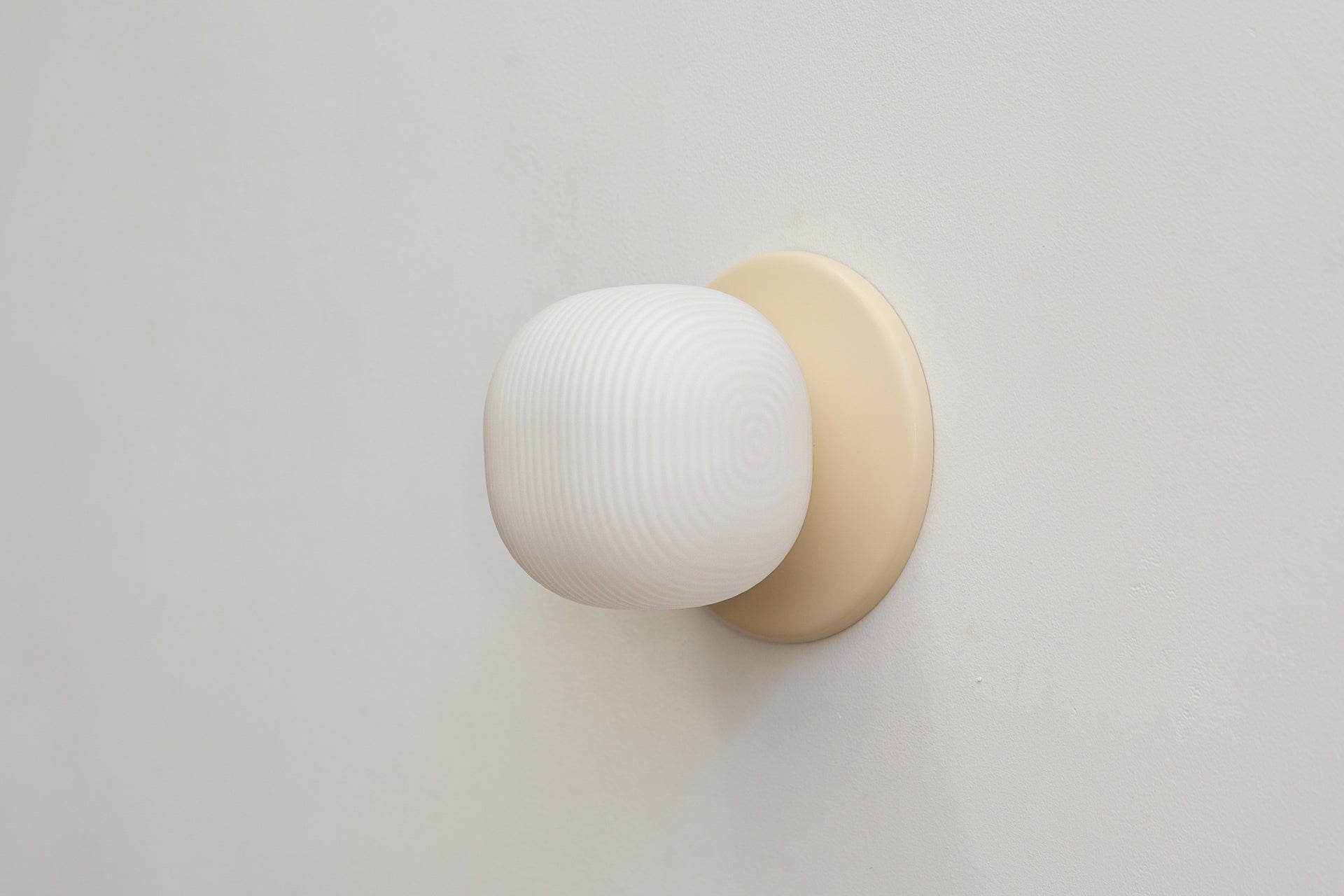 Pearl Reeded - 4.5",Canvas