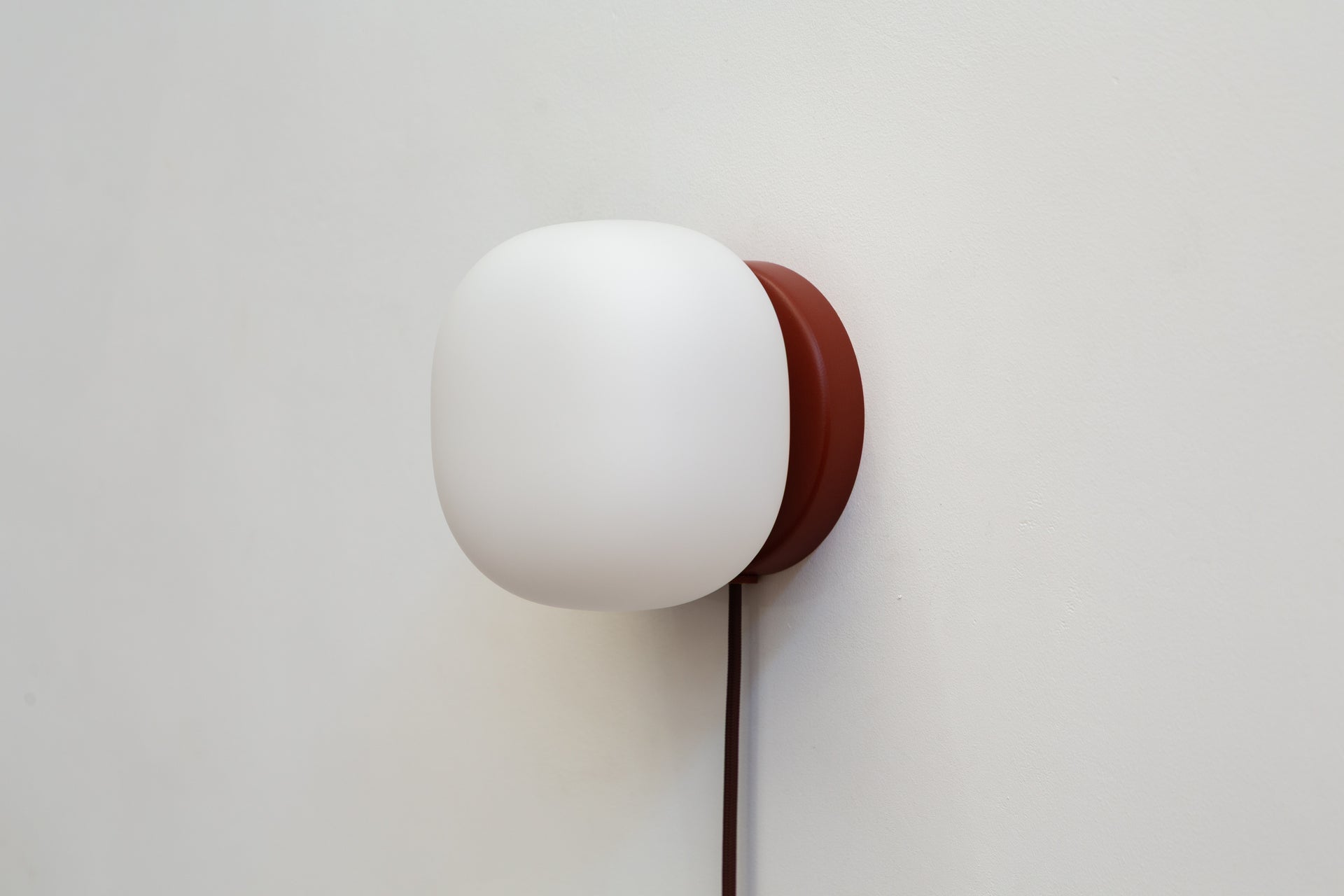 Pearl Sconce Plug-In - 6" ADA,Brick
