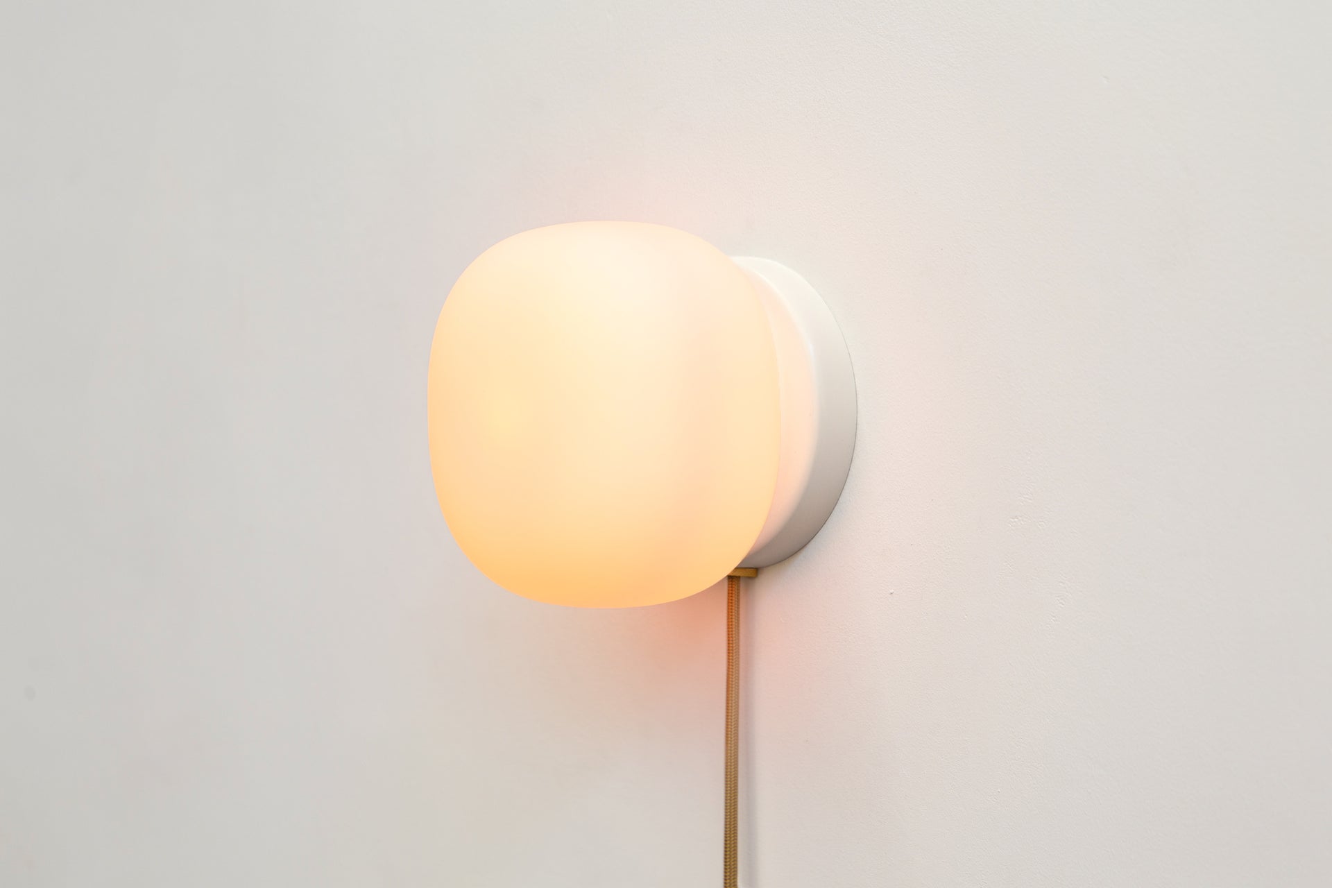 Pearl Sconce Plug-In - 6" ADA,White