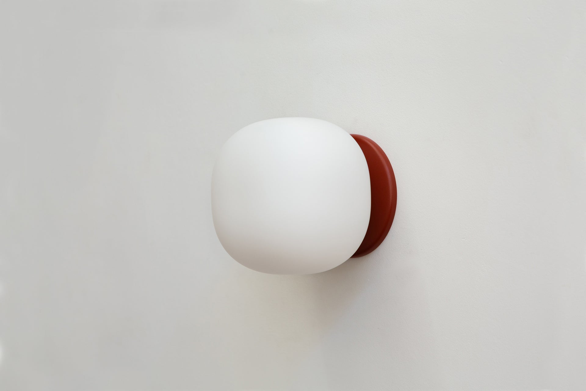Pearl Sconce - 6",4.5",Brick