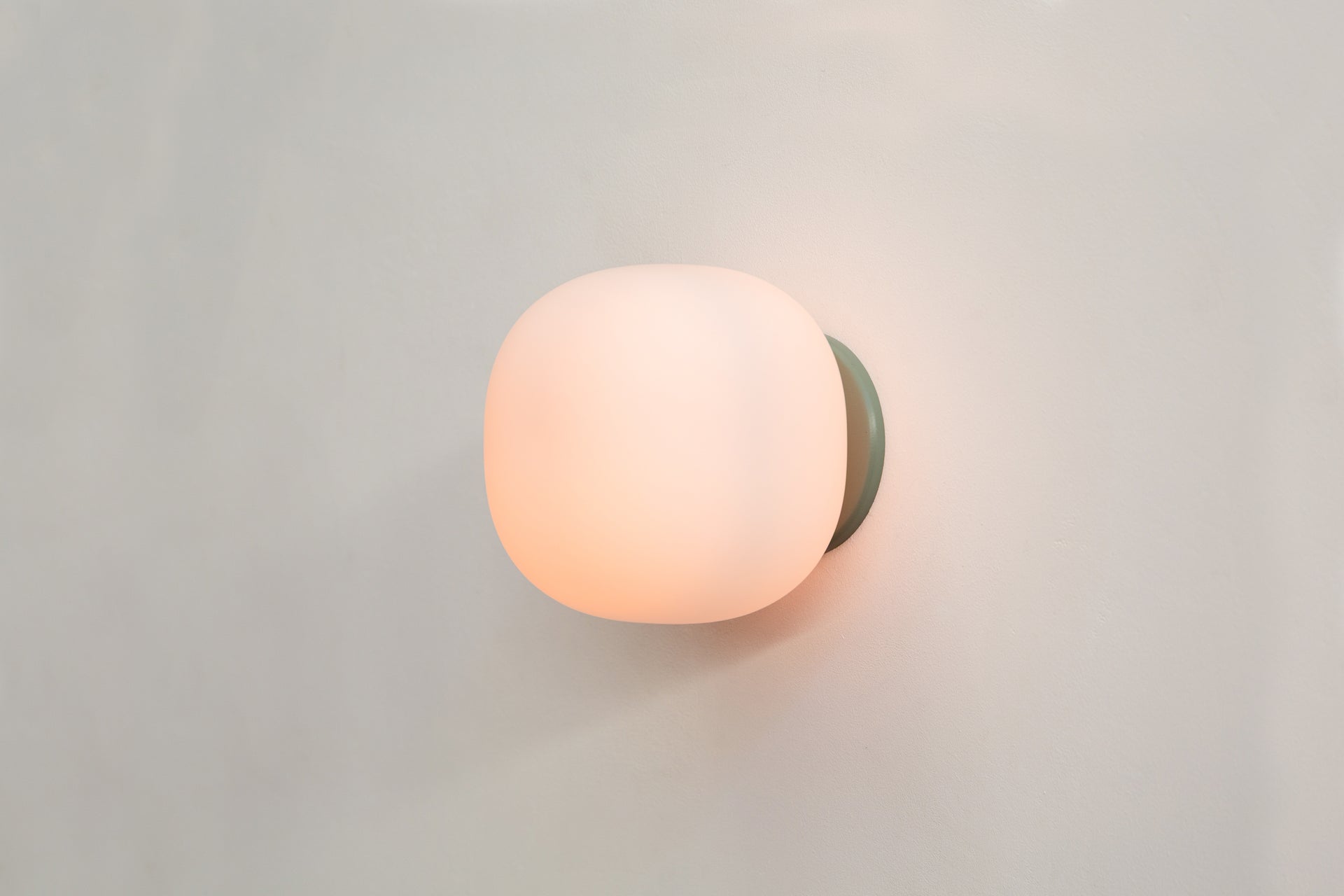 Pearl Sconce - 6",3.5",Agave