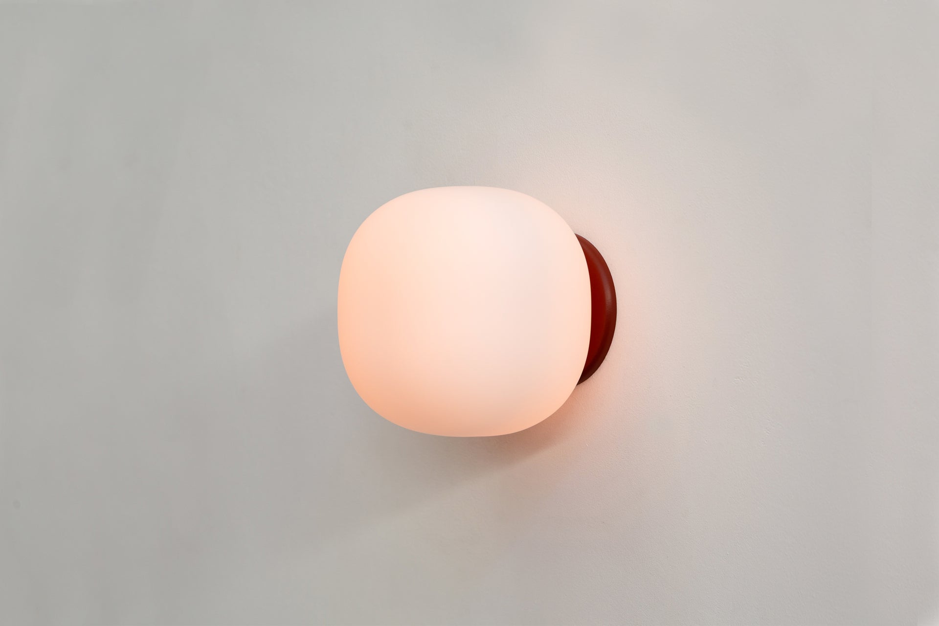 Pearl Sconce - 6",3.5",Brick