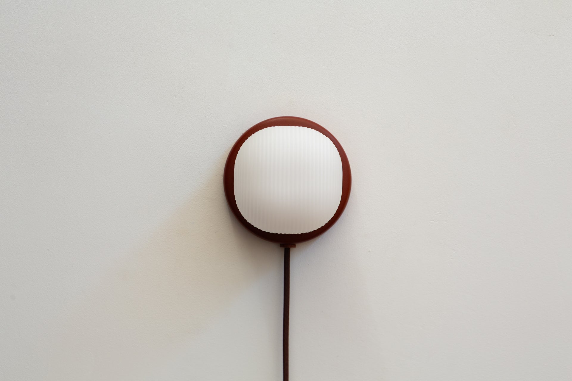 Pearl Sconce Plug-In - 4" Reeded,Brick