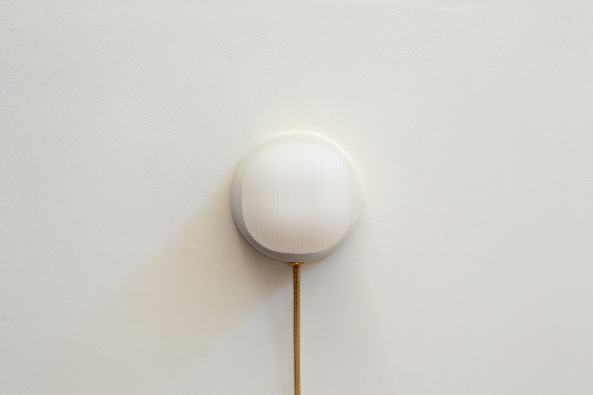 Pearl Sconce Plug-In - 4" Reeded,White