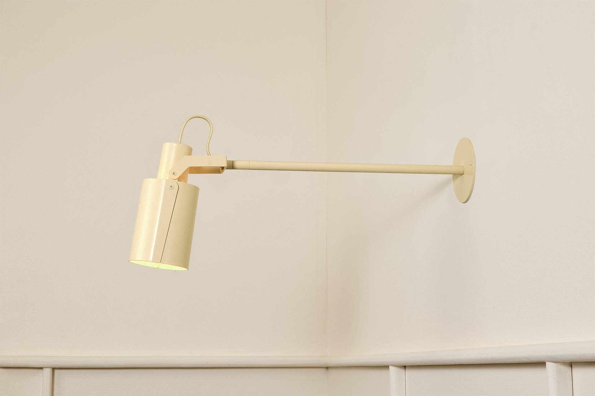 Peek Arm Sconce Circle - Canvas,12" Arm,3.5"