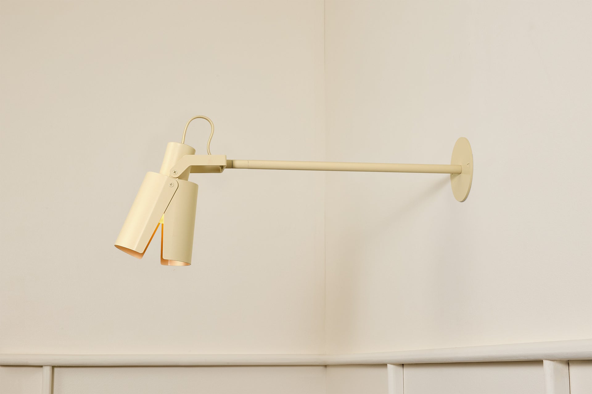 Peek Arm Sconce Circle - Canvas,12" Arm,3.5"