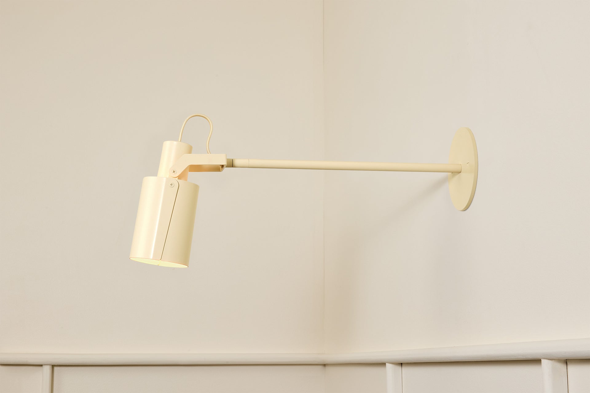 Peek Arm Sconce Circle - Canvas,12" Arm,4.5"