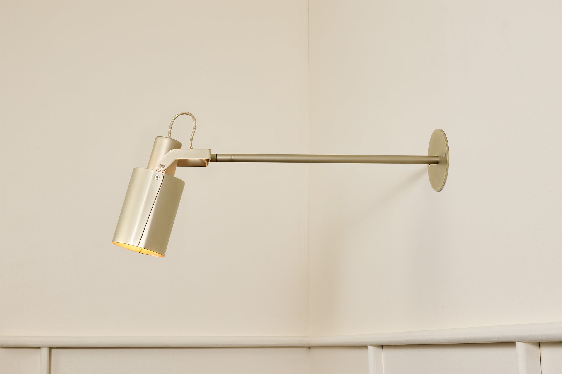 Peek Arm Sconce Circle - Matte Nickel,12" Arm,3.5"