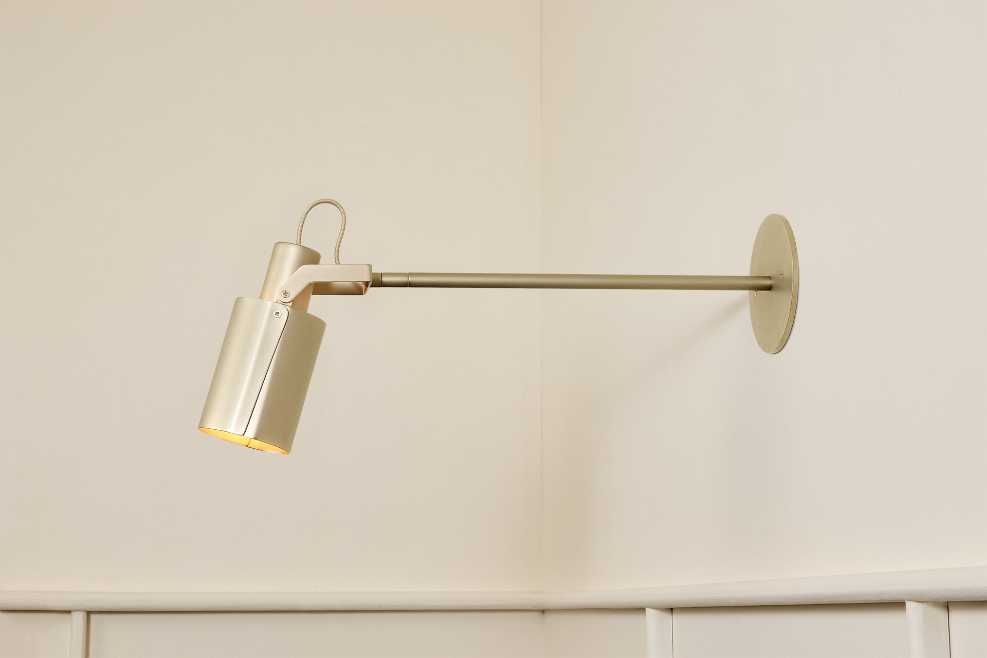 Peek Arm Sconce Circle - Matte Nickel,12" Arm,4.5"