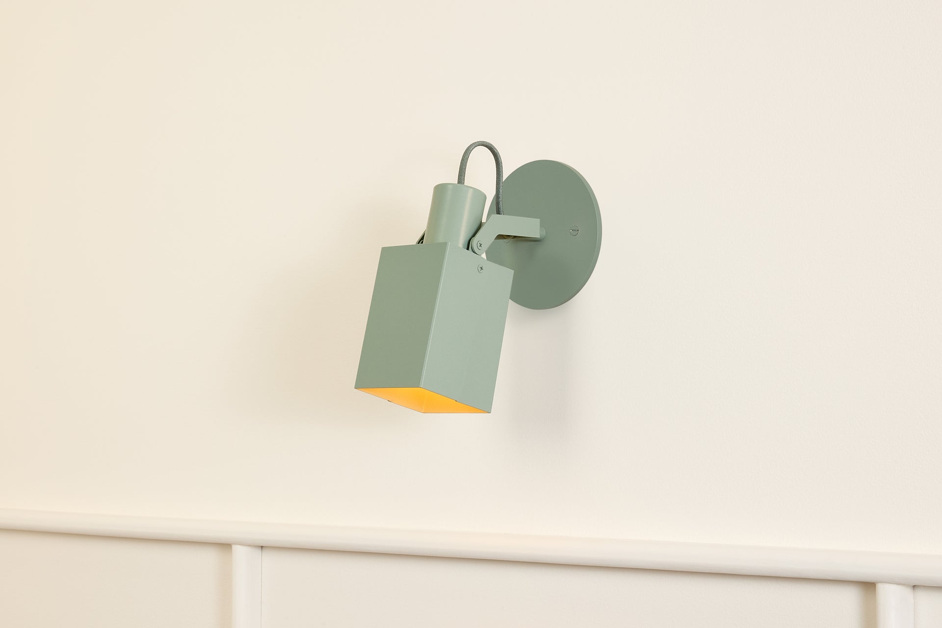 Peek Sconce - Square,Agave,4.5"