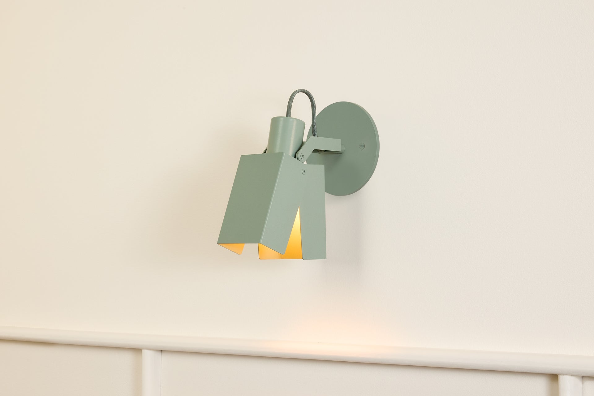 Peek Sconce - Square,Agave,4.5"