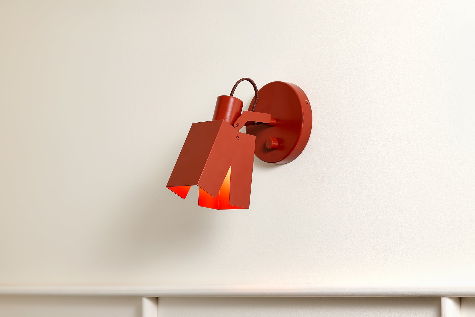 Peek Sconce Switch - Square,Brick