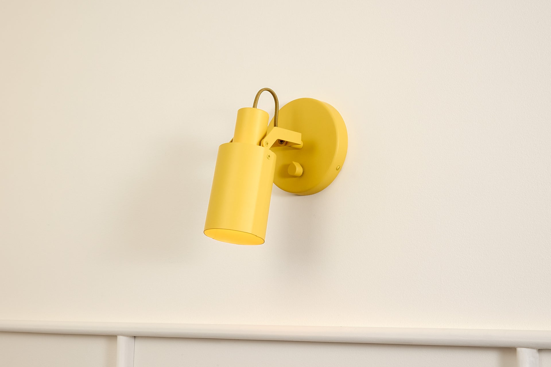 Peek Sconce Switch - Circle,Beeswax