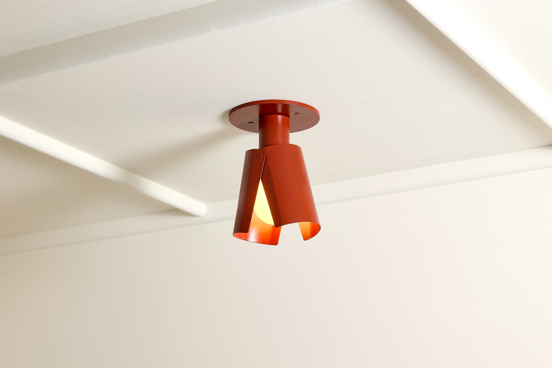 Peek Can - Circle,Brick,4.5"
