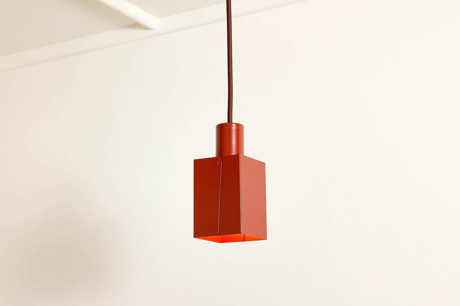 Peek Pendant - Square,Brick,4.5"