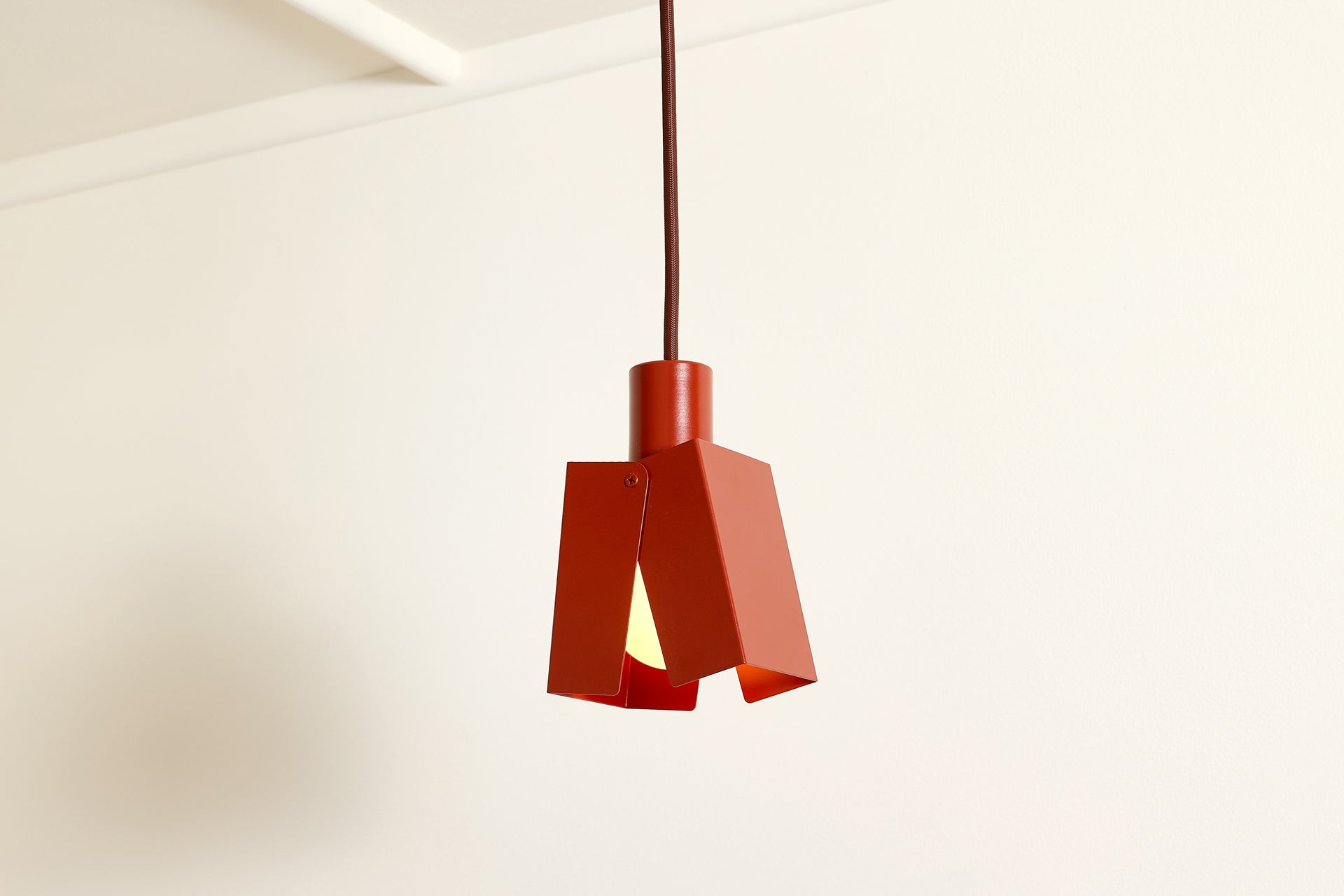 Peek Pendant - Square,Brick,3.5"
