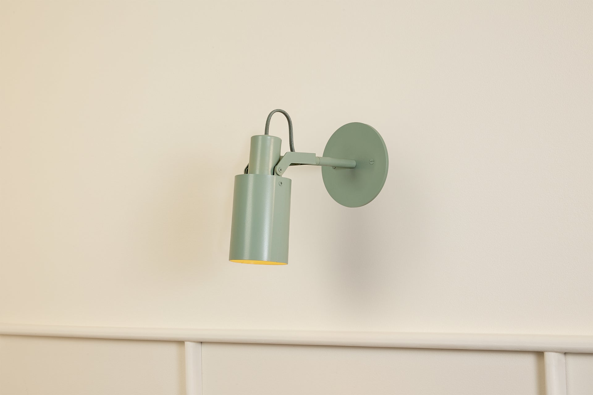 Peek Arm Sconce Circle - Agave,3" Arm,4.5"