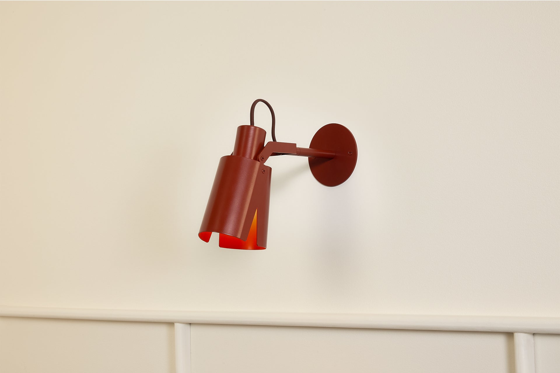 Peek Arm Sconce Circle - Brick,3" Arm,3.5"