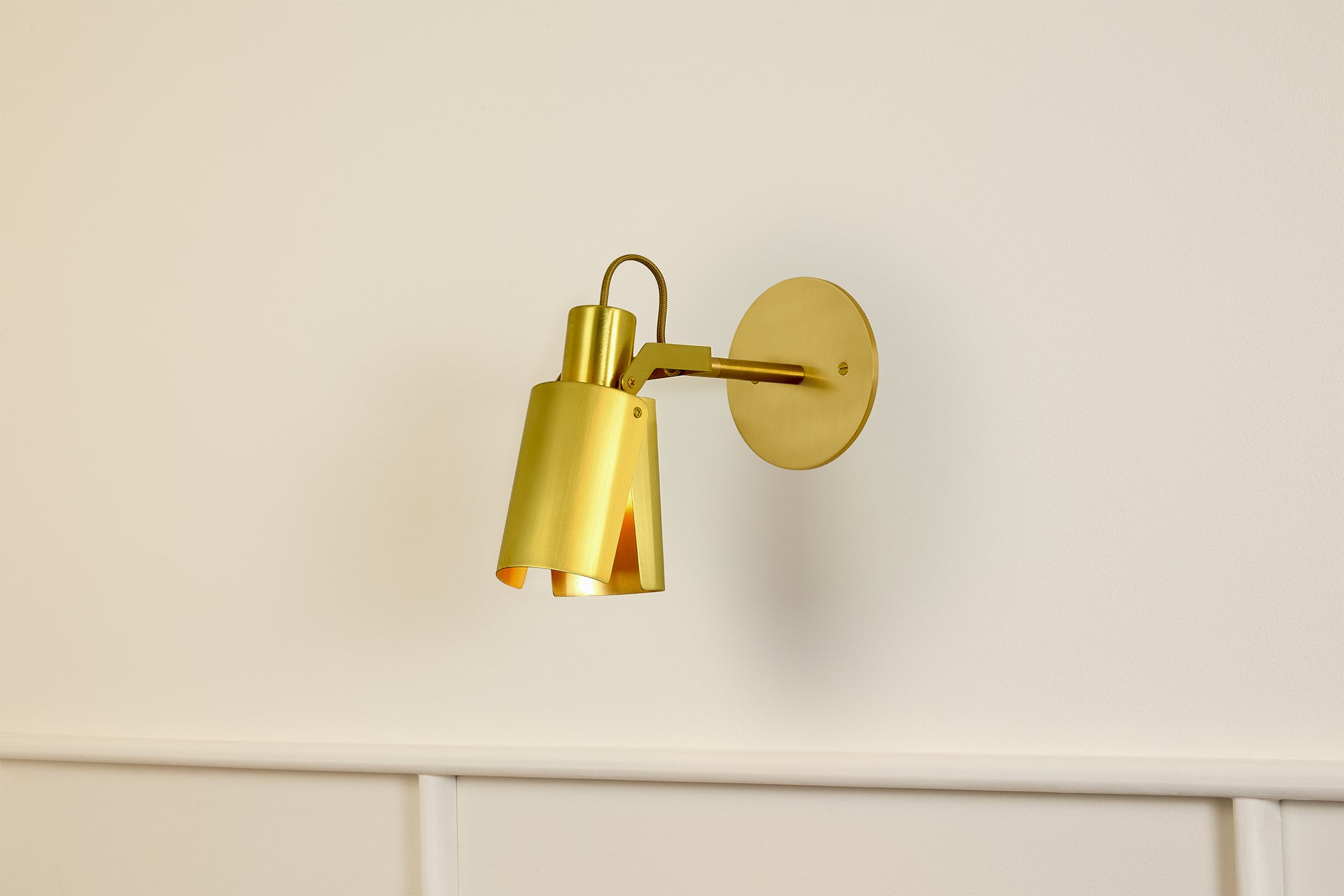 Peek Arm Sconce Circle - Waxed Brass,3" Arm,4.5"