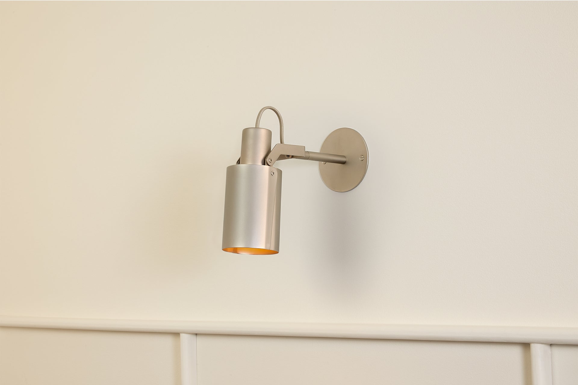 Peek Arm Sconce Circle - Matte Nickel,3" Arm,3.5"