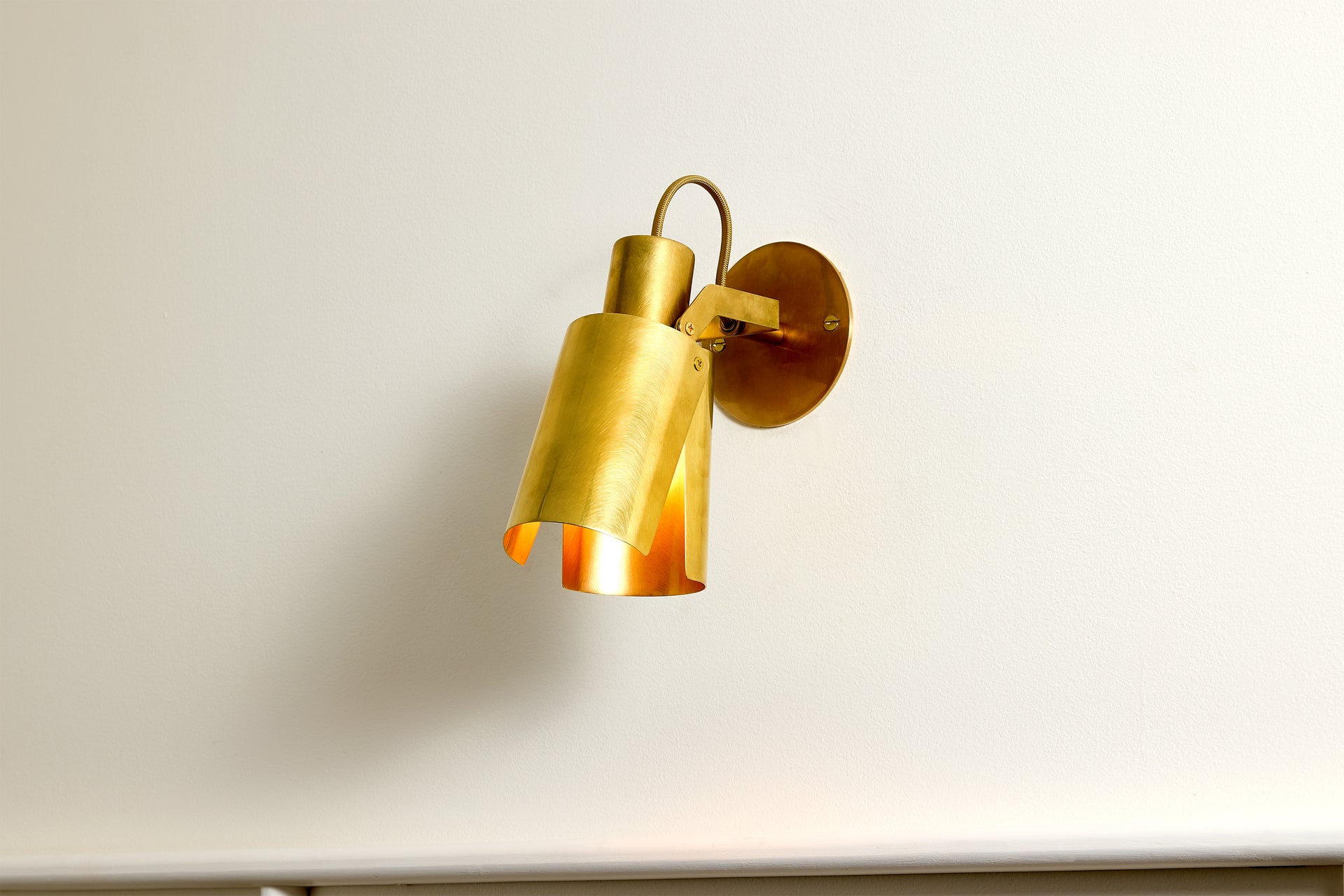 Peek Arm Sconce Circle - Burnished Brass,No Arm,3.5"