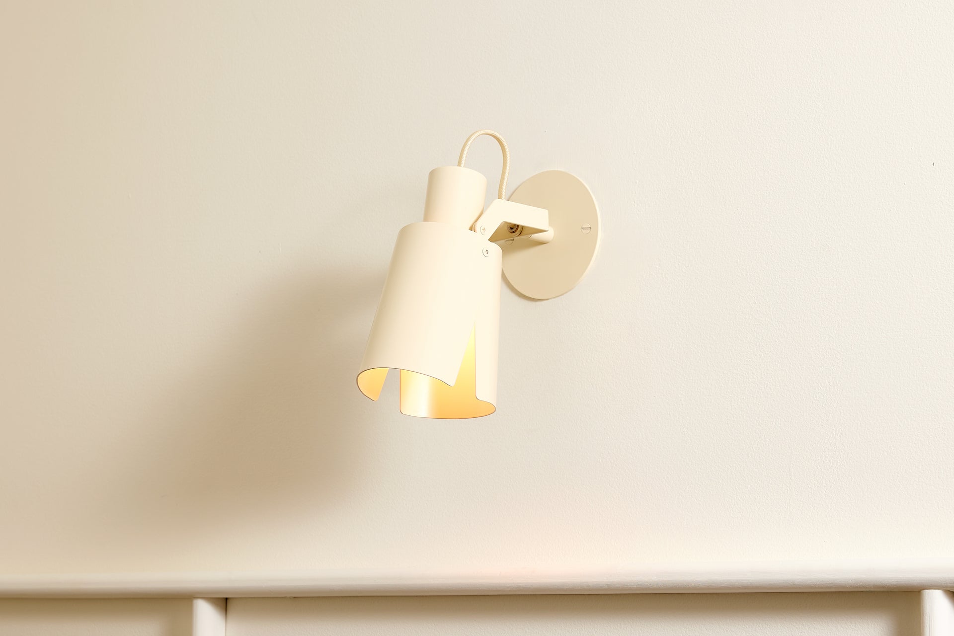 Peek Arm Sconce Circle - Canvas,No Arm,3.5"
