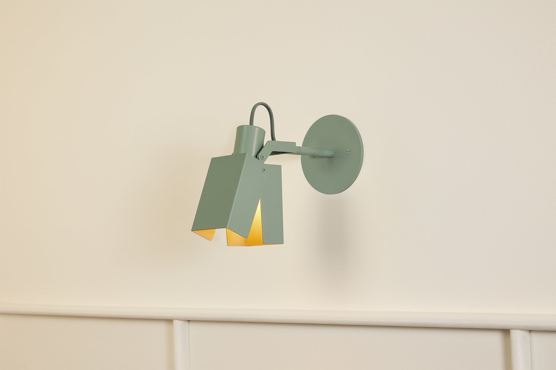 Peek Arm Sconce Square - Agave,3" Arm,4.5"
