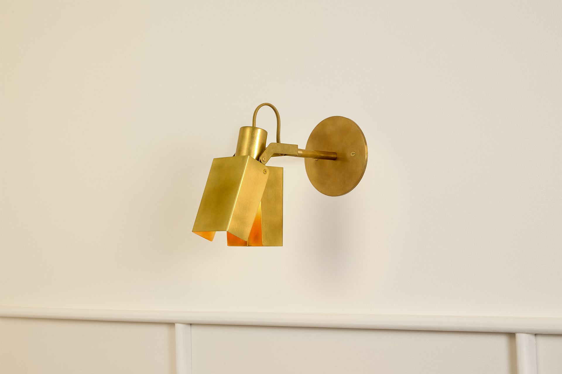 Peek Arm Sconce Square - Burnished Brass,3" Arm,4.5"