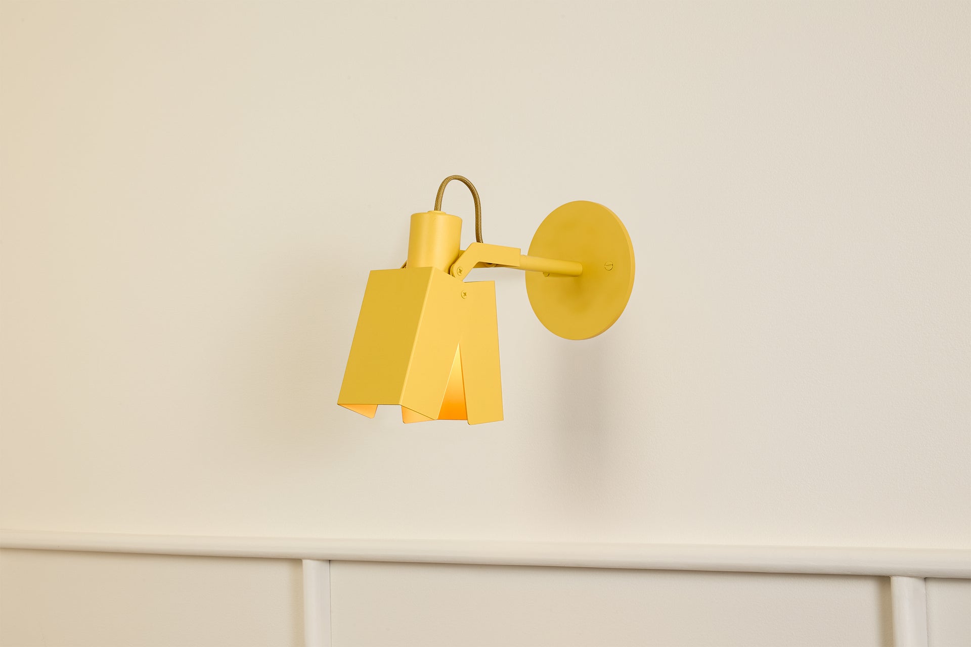 Peek Arm Sconce Square - Beeswax,3" Arm,4.5"