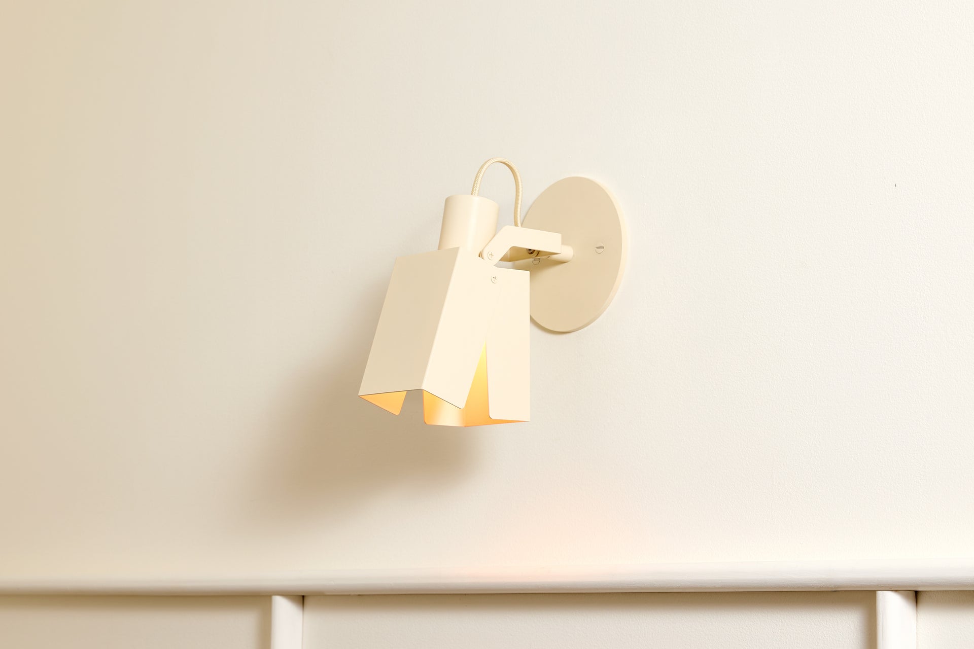 Peek Arm Sconce Square - Peek Arm Sconce Square