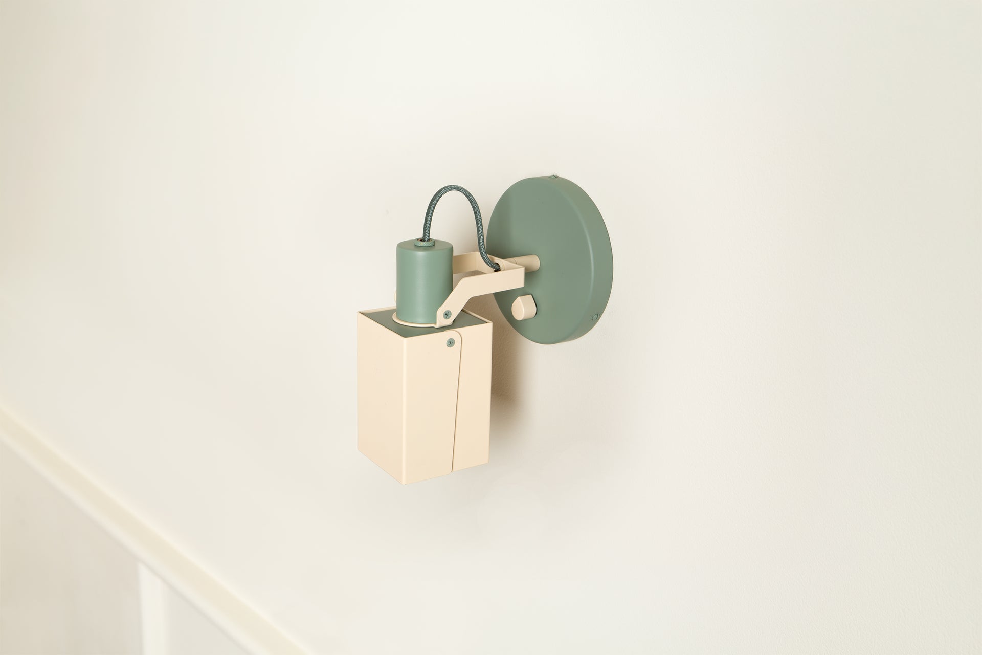 Peek Sconce Switch Colorblock - Peek Sconce Switch Colorblock