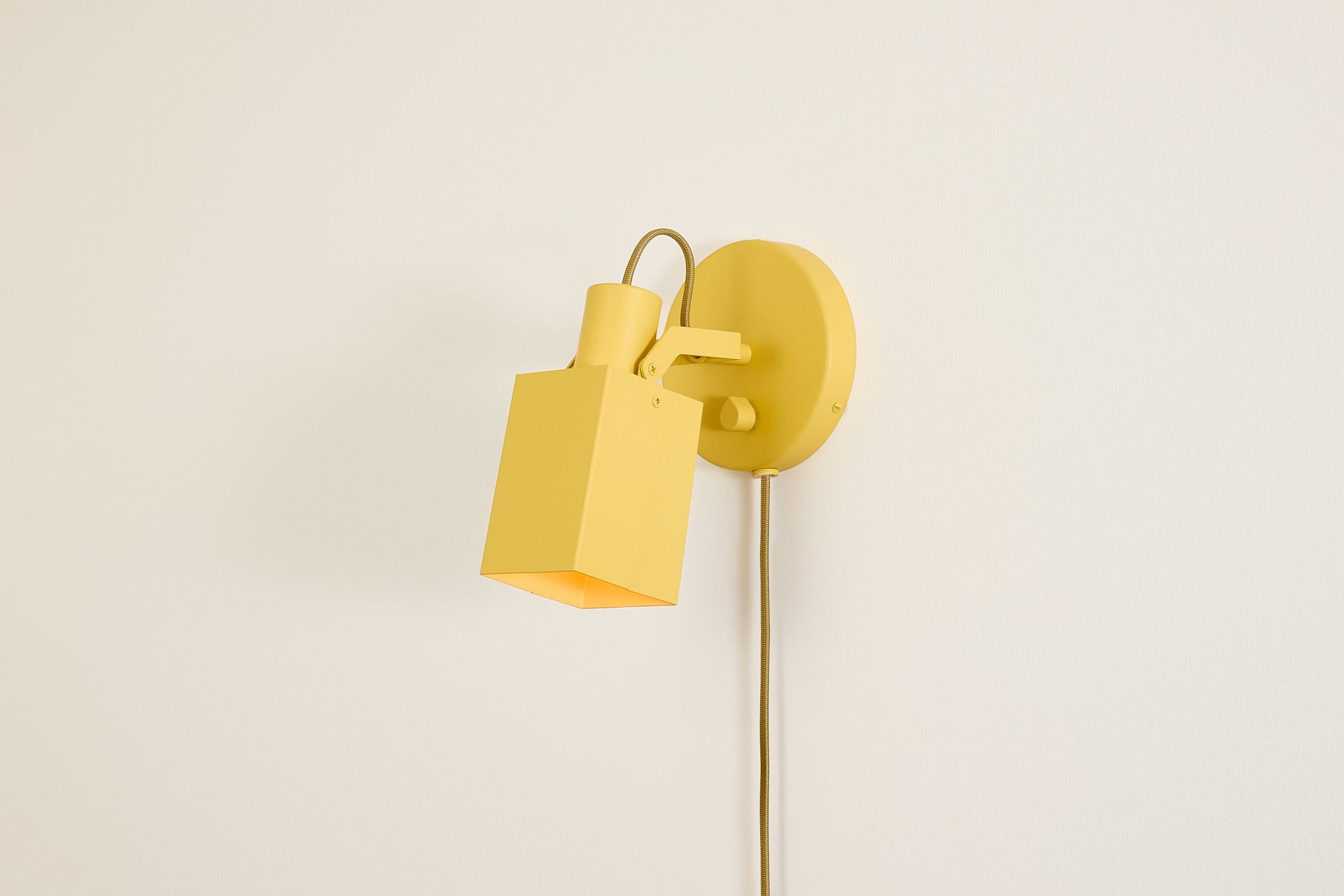 Peek Sconce Switch Plug-In - Square,Beeswax