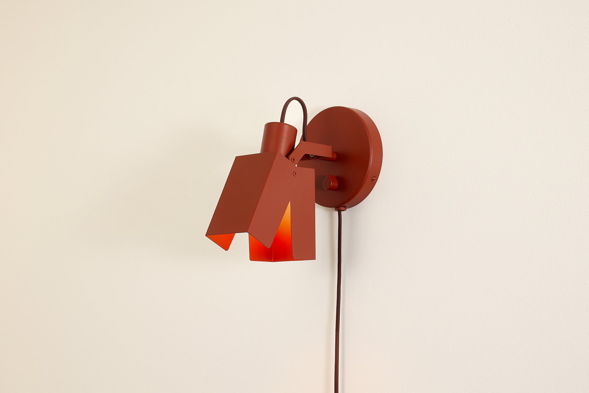 Peek Sconce Switch Plug-In - Square,Brick